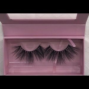Mink lashes style: flutter